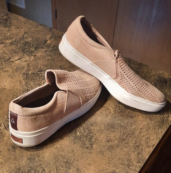 Dr Scholls Be Free Womans slip on shoes. Size 8. Upper fabric. light pink - Picture 4 of 5